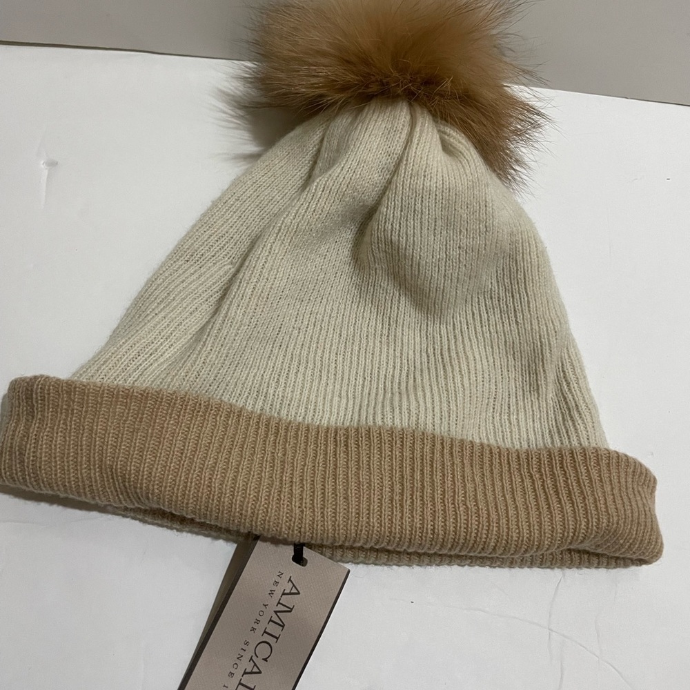 Amicale cashmere beanie with Pom